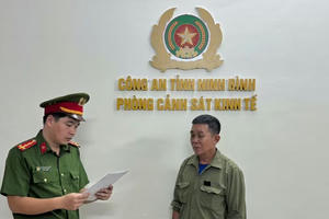 Điểm tin Pháp Luật ngày 06/06: Khởi tố chủ phương tiện khai thác cát trái phép trên sông Đáy ở Ninh Bình