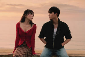 Tóc Tiên trở lại đường đua âm nhạc với MV "Người còn thương em không" - Showbiz hôm nay #146
Tóc Tiên trở lại đường đua âm nhạc với MV "Người còn thương em không" - Showbiz hôm nay #146