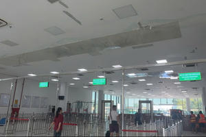 Đầu tư gần 400 tỷ đồng, sau 8 năm Trạm kiểm soát liên ngành Bắc Luân 2 Quảng Ninh xuống cấp, xập xệ Đầu tư gần 400 tỷ đồng, sau 8 năm Trạm kiểm soát liên ngành Bắc Luân 2 Quảng Ninh xuống cấp, xập xệ