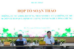 Đề xuất kiểm tra kết quả tập sự hành nghề công chứng bằng 2 bài trắc nghiệm
