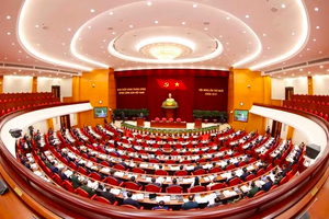 Bộ Chính trị chốt số biên chế của các cơ quan Đảng và 34 tỉnh, thành
Bộ Chính trị chốt số biên chế của các cơ quan Đảng và 34 tỉnh, thành