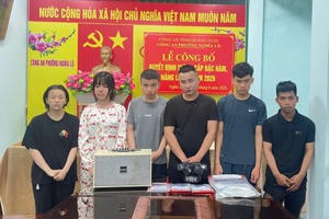 Phát hiện nhóm thanh thiếu niên tổ chức sử dụng trái phép chất ma túy tại Quảng Ngãi
Phát hiện nhóm thanh thiếu niên tổ chức sử dụng trái phép chất ma túy tại Quảng Ngãi
