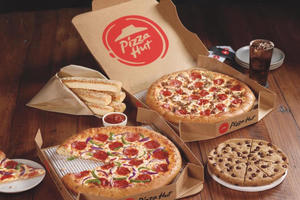 Sa sút trong cuộc đua toàn cầu, Chuỗi Pizza Hut chính thức 'bán mình' với giá 2,7 tỷ USD Sa sút trong cuộc đua toàn cầu, Chuỗi Pizza Hut chính thức 'bán mình' với giá 2,7 tỷ USD