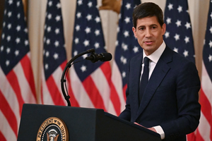 Fed giữ nguyên lãi suất, Chủ tịch Kevin Warsh phát tín hiệu cứng rắn với lạm phát Fed giữ nguyên lãi suất, Chủ tịch Kevin Warsh phát tín hiệu cứng rắn với lạm phát