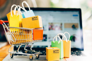 Niềm tin và sự minh bạch định hình xu hướng mua sắm trực tuyến mới