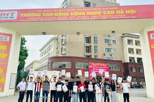 Sức nóng tuyển sinh tại Trường Cao đẳng Công nghệ cao Hà Nội