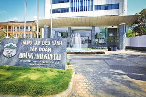Hoàng Anh Gia Lai (HAG) hoàn tất xóa sổ chi nhánh khách sạn, Chủ tịch Đoàn Nguyên Đức tiếp tục chi tiền gom cổ phiếu