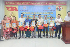 BTL Vùng Cảnh sát biển 4 tăng cường tuyên truyền, phổ biến pháp luật cho nhân dân vùng biển đảo của tỉnh An Giang
