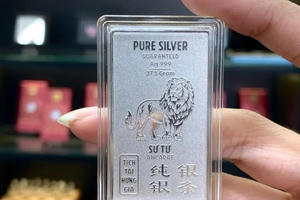 Giá bạc ngày 1/7/2026: Thế giới lao dốc về vùng đáy nửa năm, thị trường trong nước dứt mạch phục hồi