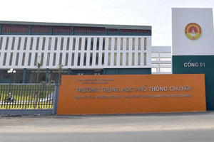 147 thí sinh có số báo danh sát nhau cùng đạt điểm 10 Toán ở Tuyên Quang 147 thí sinh có số báo danh sát nhau cùng đạt điểm 10 Toán ở Tuyên Quang