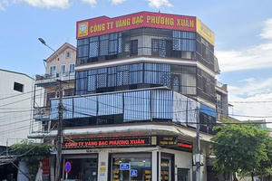 Hà Tĩnh: Chủ doanh nghiệp Vàng bạc Phương Xuân bị khởi tố tội "Trốn thuế" Hà Tĩnh: Chủ doanh nghiệp Vàng bạc Phương Xuân bị khởi tố tội "Trốn thuế"