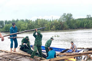 Đồn Biên phòng Đất Mũi: Chung tay giúp người dân dựng lại nhà, ổn định cuộc sống