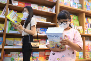 Đề xuất miễn phí SGK cho toàn bộ học sinh TP HCM từ năm học 2026-2027