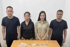 Triệt phá đường dây lừa bán vàng giả, thu giữ 1,32kg tang vật Triệt phá đường dây lừa bán vàng giả, thu giữ 1,32kg tang vật