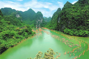 Du lịch Ninh Bình thu hơn 19.348 tỷ đồng trong 7 tháng đầu năm
