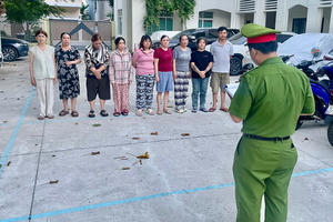 Khởi tố 9 đối tượng trong đường dây đánh bạc bằng hình thức ghi số đề, giao dịch gần 8 tỷ đồng 