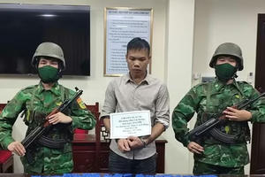 Triệt phá vụ vận chuyển 30.000 viên ma túy tổng hợp qua Hưng Yên