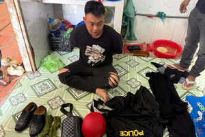 Bắt đối tượng mạo danh công an kiểm tra hành chính, chiếm đoạt điện thoại của người dân đem bán lấy 25 triệu đồng