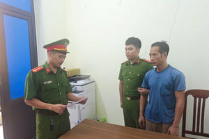 Phú Thọ: Bắt tạm giam đối tượng nhiều lần mang dao bầu đến nhà hàng xóm đe dọa 