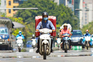 Miền Bắc nắng nóng cả tuần, có nơi trên 38 độ C