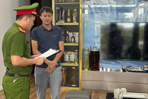 Khai thác đất trái phép bán cho nhà máy gạch, một đối tượng bị khởi tố