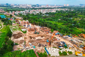Hà Nội điều chỉnh giao thông một số tuyến đường phục vụ thi công cầu Trần Hưng Đạo
