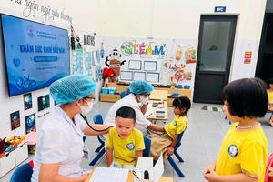 Hà Nội khám sức khỏe miễn phí cho hơn 2,2 triệu trẻ trước năm học mới