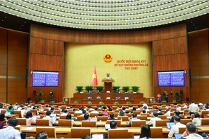 Quốc hội bàn sửa Luật Đất đai: Đại biểu đề xuất chỉ thu hồi đất khi đã bảo đảm chỗ ở, sinh kế