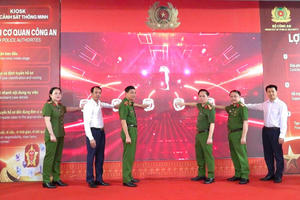 Công an Thanh Hoá ra mắt, vận hành thí điểm Kiosk “Trạm Cảnh sát thông minh” Công an Thanh Hoá ra mắt, vận hành thí điểm Kiosk “Trạm Cảnh sát thông minh”