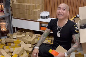 Huấn “Hoa Hồng”, Phú Lê đối mặt những tội danh nào theo quy định pháp luật? Huấn “Hoa Hồng”, Phú Lê đối mặt những tội danh nào theo quy định pháp luật?