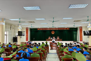 Tuyên phạt hơn 260 năm tù đối với 51 bị cáo trong vụ án ma túy tại King Club Tuyên phạt hơn 260 năm tù đối với 51 bị cáo trong vụ án ma túy tại King Club