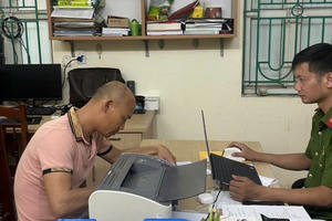Khởi tố, tạm giam người đàn ông dâm ô với hai bé gái ở Hưng Yên