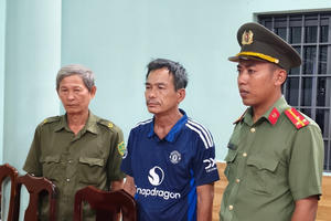 Bắt tạm giam bị can có hành vi “Tổ chức cho người khác trốn đi nước ngoài trái phép”
