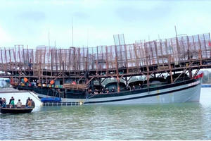 Đã cứu được 32 thuyền viên tàu cá mất liên lạc trên biển, tiếp tục tìm kiếm người còn lại