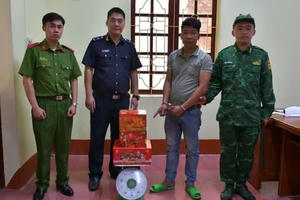 Biên phòng Lạng Sơn bắt giữ 15kg pháo nổ vận chuyển trái phép trong ngày nghỉ lễ Quốc khánh