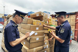 Bộ Tài chính đề xuất bổ sung thẩm quyền khởi tố một số vụ án liên quan đến thuế, quyền sở hữu trí tuệ
Bộ Tài chính đề xuất bổ sung thẩm quyền khởi tố một số vụ án liên quan đến thuế, quyền sở hữu trí tuệ