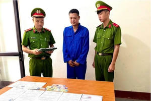 Vướng vòng lao lý vì sử dụng giấy tờ giả để hành nghề lái xe