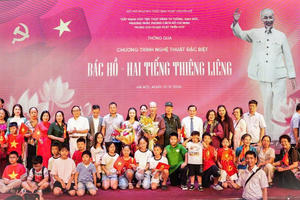 Chương trình nghệ thuật đặc biệt “Bác Hồ - Hai tiếng thiêng liêng” tại Bảo tàng Hồ Chí Minh 