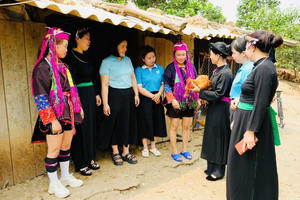 Giữ vững “Trận địa niềm tin” từ cơ sở- Bài cuối: Từ Tiên Yên đến TP Quảng Ninh, giữ niềm tin từ những điều bình dị Giữ vững “Trận địa niềm tin” từ cơ sở- Bài cuối: Từ Tiên Yên đến TP Quảng Ninh, giữ niềm tin từ những điều bình dị