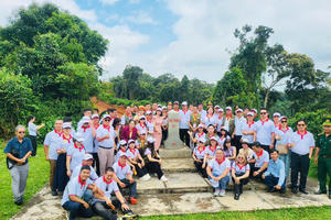 Từ cột mốc 55: Nơi ánh sáng nối dài trên đường biên