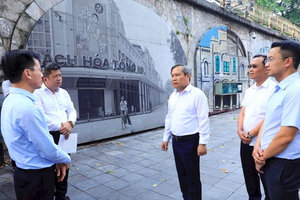 Hà Nội dự kiến khởi công dự án vòm cầu Phùng Hưng vào dịp 10/10 Hà Nội dự kiến khởi công dự án vòm cầu Phùng Hưng vào dịp 10/10