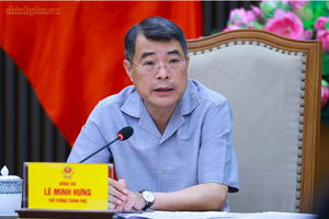Thủ tướng: "Kiên quyết điều chuyển vốn các dự án chậm giải ngân, chậm tiến độ"
