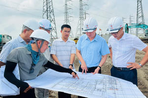 Quyền Tổng giám đốc EVNNPT kiểm tra tiến độ 4 dự án quan trọng nhằm đảm bảo điện cho miền Bắc Quyền Tổng giám đốc EVNNPT kiểm tra tiến độ 4 dự án quan trọng nhằm đảm bảo điện cho miền Bắc