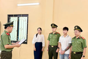 Khởi tố đối tượng tổ chức đưa người trốn sang Campuchia lao động
