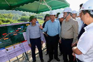 Tập trung nhân lực, máy móc, thiết bị, quyết tâm hoàn thành đúng tiến độ tuyến cao tốc Đồng Đăng - Trà Lĩnh