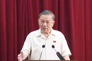 Tổng Bí thư, Chủ tịch nước Tô Lâm: Thủ đô không chỉ phát triển nhanh mà phải có chất lượng, bản sắc và ngày càng đáng sống Tổng Bí thư, Chủ tịch nước Tô Lâm: Thủ đô không chỉ phát triển nhanh mà phải có chất lượng, bản sắc và ngày càng đáng sống
