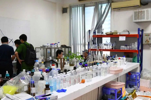 Khởi tố 28 bị can tại 10 phòng thí nghiệm thuộc 4 bộ, ngành về hành vi sửa kết quả quan trắc
Khởi tố 28 bị can tại 10 phòng thí nghiệm thuộc 4 bộ, ngành về hành vi sửa kết quả quan trắc