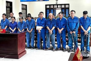 Tuyên án 17 bị cáo lĩnh án vụ 200 tấn thịt lợn nhiễm dịch 