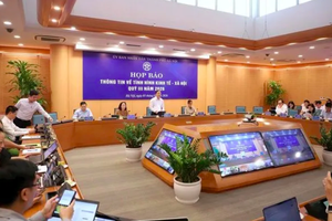 Hà Nội ban hành loạt chính sách mới về đất đai, giáo dục, AI, chuyển đổi số, văn hóa và đô thị