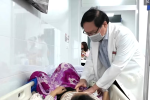 Khẩn trương điều tra, làm rõ nguyên nhân vụ việc nhiều người nghi ngộ độc sau khi ăn bánh mì tại Quảng Ngãi Khẩn trương điều tra, làm rõ nguyên nhân vụ việc nhiều người nghi ngộ độc sau khi ăn bánh mì tại Quảng Ngãi